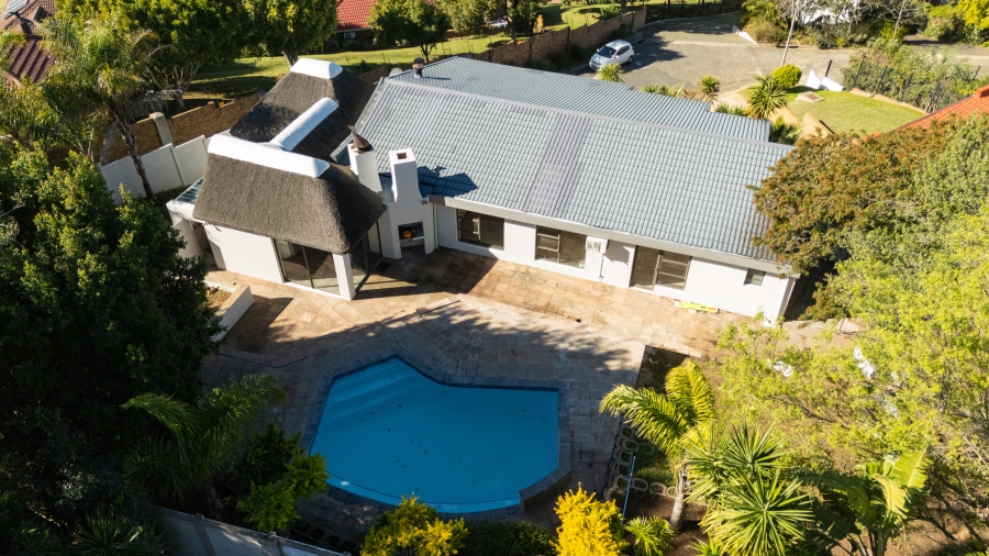 4 Bedroom Property for Sale in Selbourne Western Cape